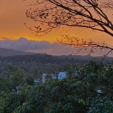 Kandy Hill Escape Buitenkant foto